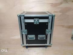 Flight case triple door with 11 units of free space with castors 0