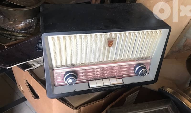 antique old vintage radio philips راديو قديم 1