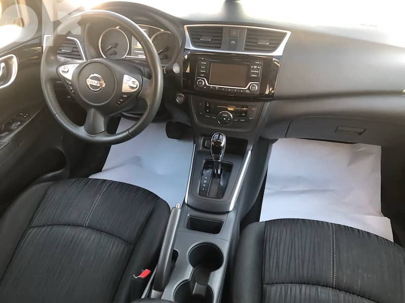 Nissan Sentra SV 2018 10