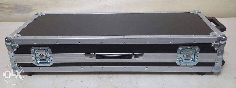 Flight case (Light weight) for Keyboard Korg PA4x with trolley 1