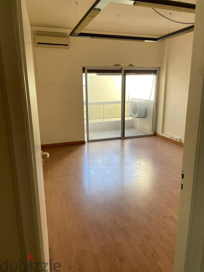 apartment for rent in achrafieh nice location Ref#4816 6