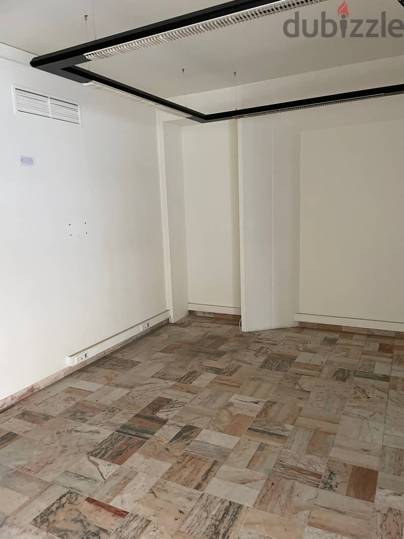 apartment for rent in achrafieh nice location Ref#4816 11