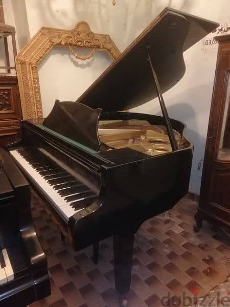 Amazing piano germany baby very good condition 1