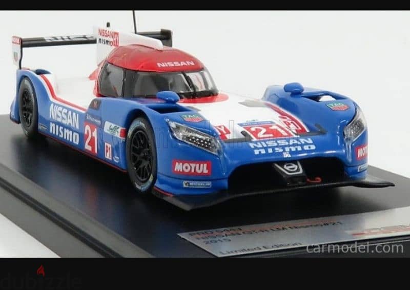 Nissan GT-R Nismo (Le Mans 2015) diecast car model 1;43. 2