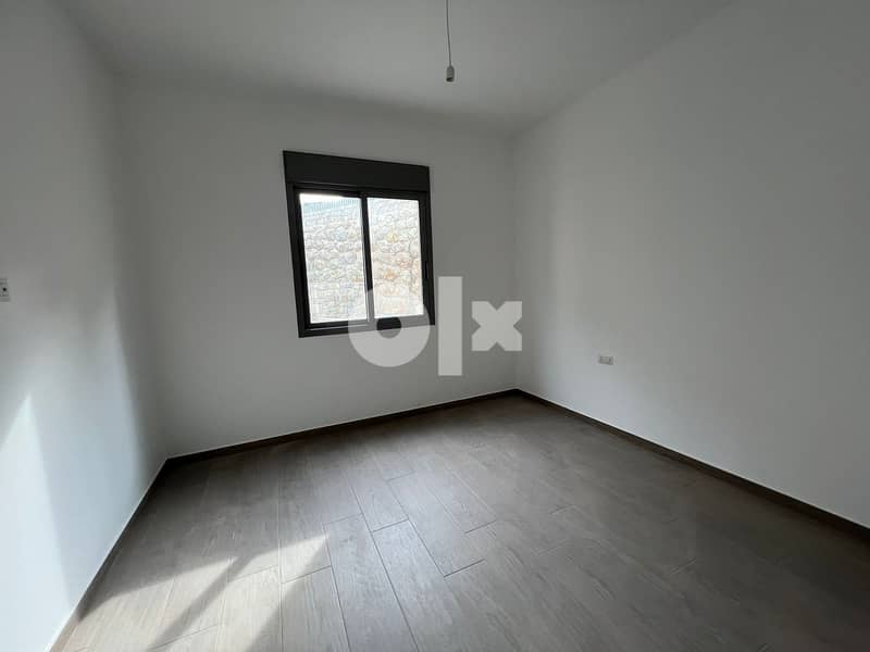 L10841-Spacious Apartment for Sale In Nahr Ibrahim 4