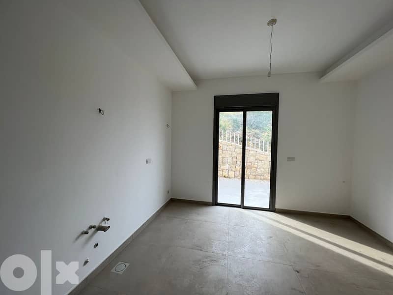 L10841-Spacious Apartment for Sale In Nahr Ibrahim 5