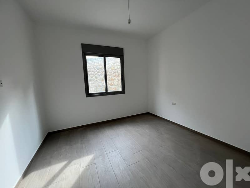 L10845-Great Offer! Apartment in Nahr Ibrahim For Sale 4