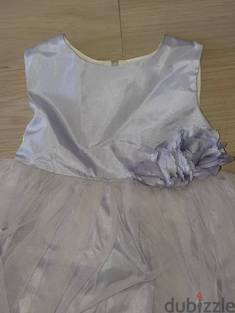 Girl dress of the brand Soobe (7 years) 0