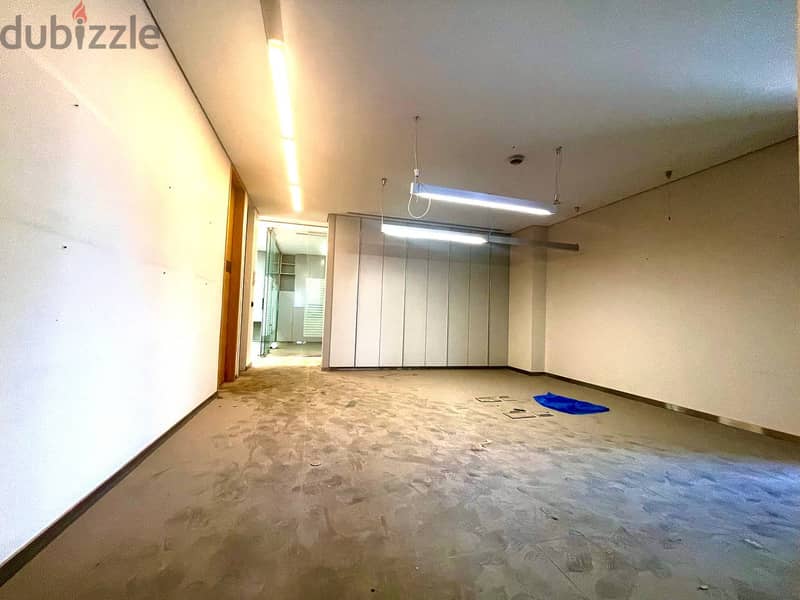 JH23-1470 Office 200m for rent in Beirut - Downtown - $4,500 cash 3