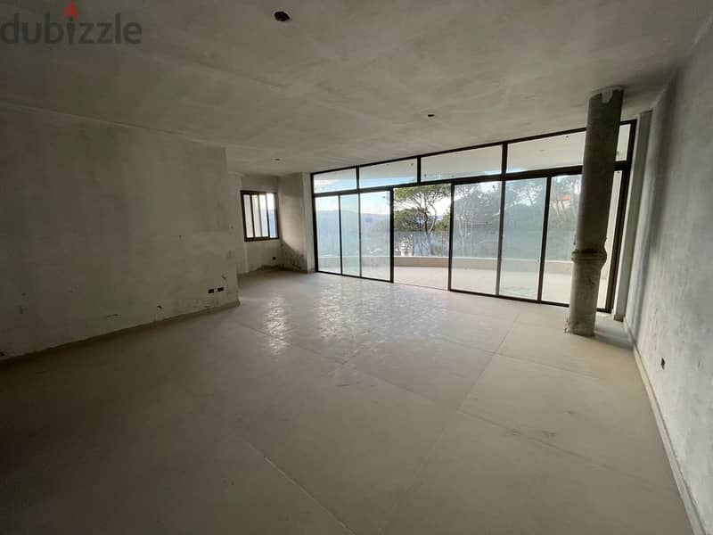 194 Sqm+45Sqm Terrace| Apartment for sale in Baabdath| Mountain view 5