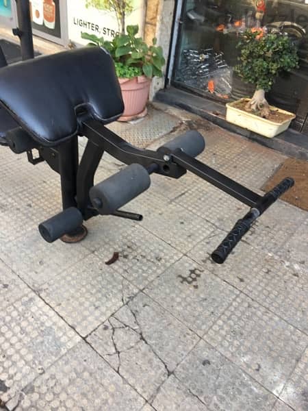 olympic bench adjustable with biceps and legs like new heavy duty 2