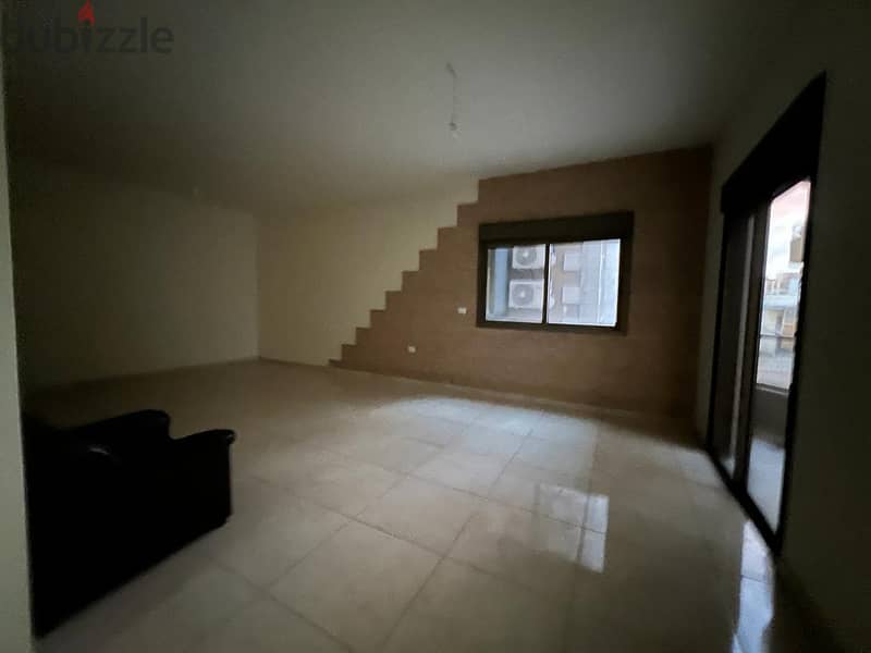 3 bedrooms apartment for sale in Batroun Souk شقة للبيع في البترون 1