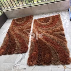 2 small carpets excellent quality