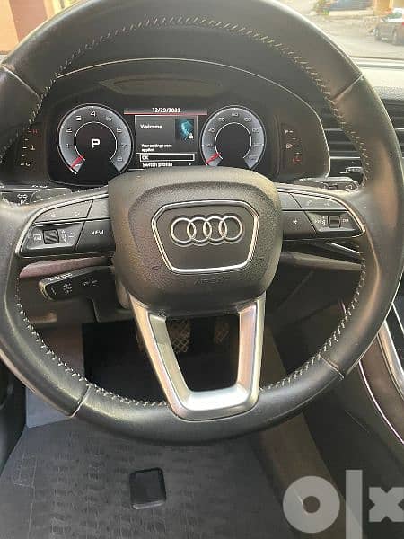 Audi Q8 3