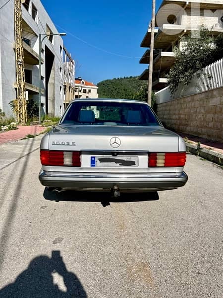 Mercedes-Benz 300 SE Model 1990 Gray In Blue No Accidents 8