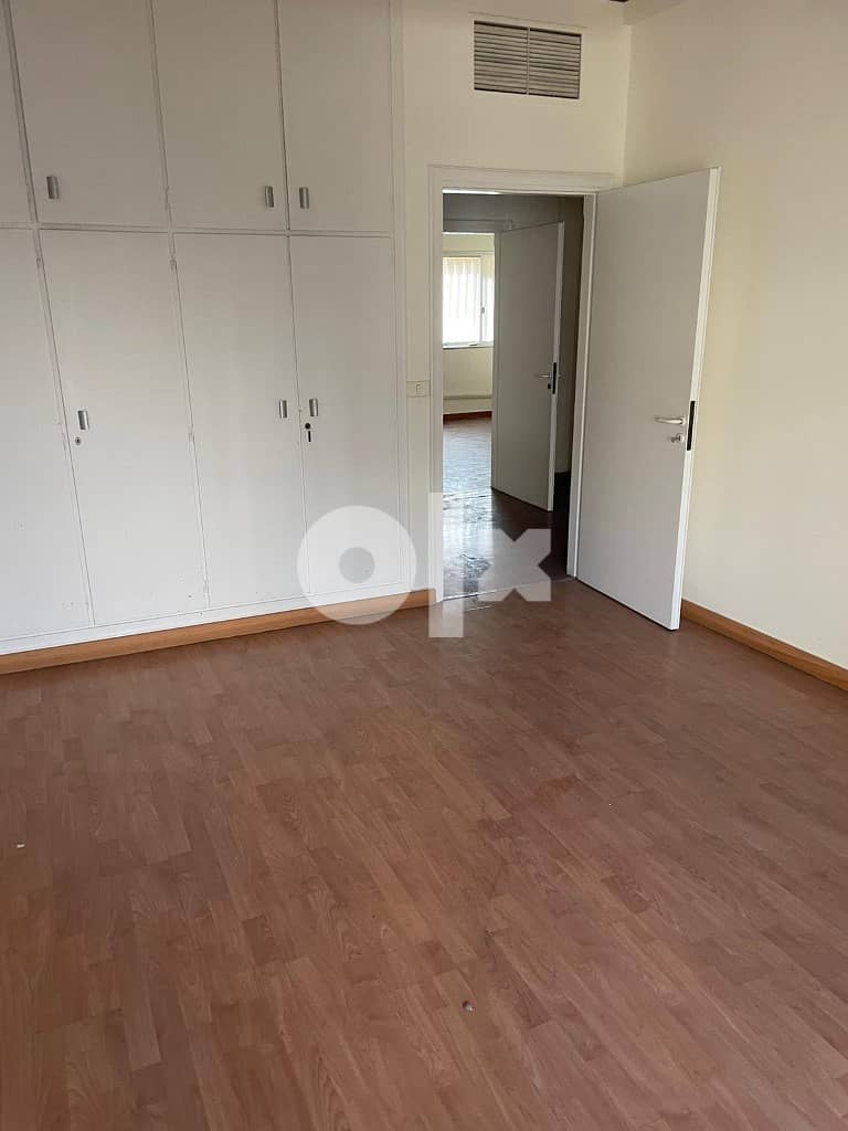 400 Sqm | Apartment For Rent In Ashrafieh - Sassine 4