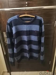 sweater size small. Excellent condition