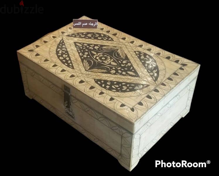 19th. century Anglo-Indian vizagapatam Ivory box 2