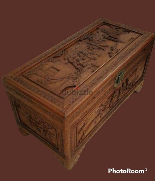 19th. century Chinese camphor wood chest entirely carved by hand 3