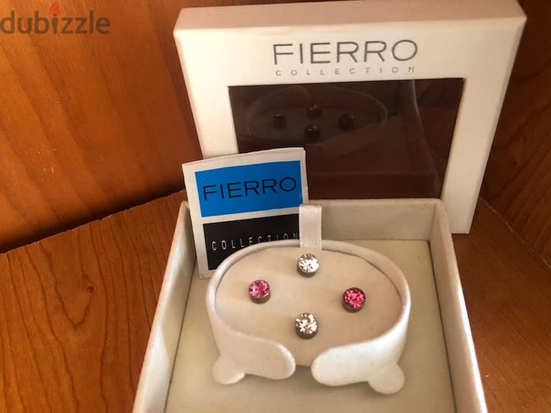 Fierro Collection original  2 pairs “Earing” 0