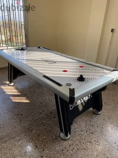 Air hockey table (Brunswick) 0