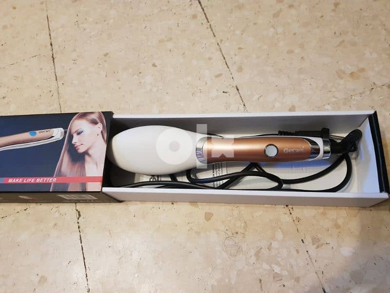 Hair Straightener Brush 2