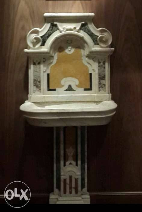 Magnificient antique italian polychrome marble wall fountain. 1