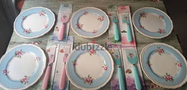 floral desserts and sweets plates and knifes 0