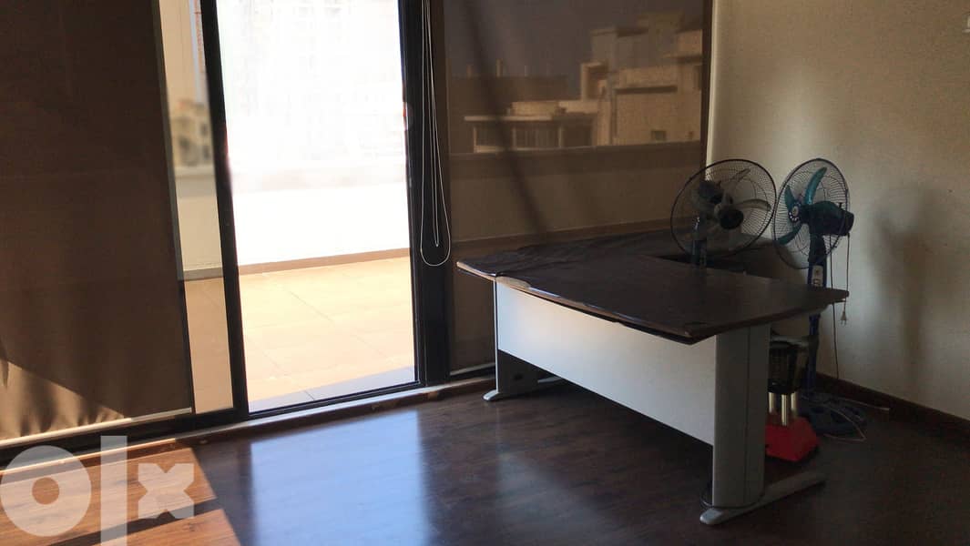 L10959-Office for Rent with Terrace in Minet El Hosn 5