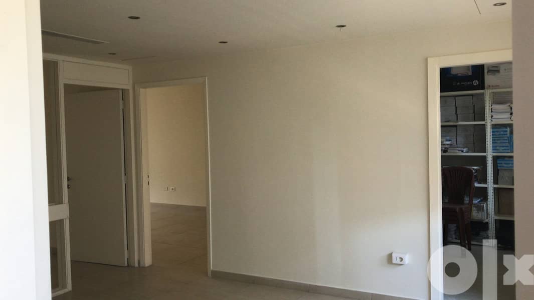 L10963- A 137 SQM Office for Rent in Minet El Hosn 4