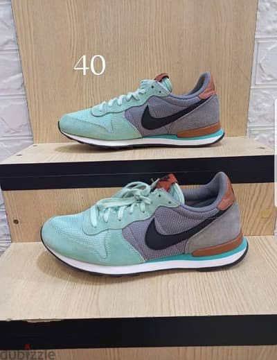 Nike shoes size 40