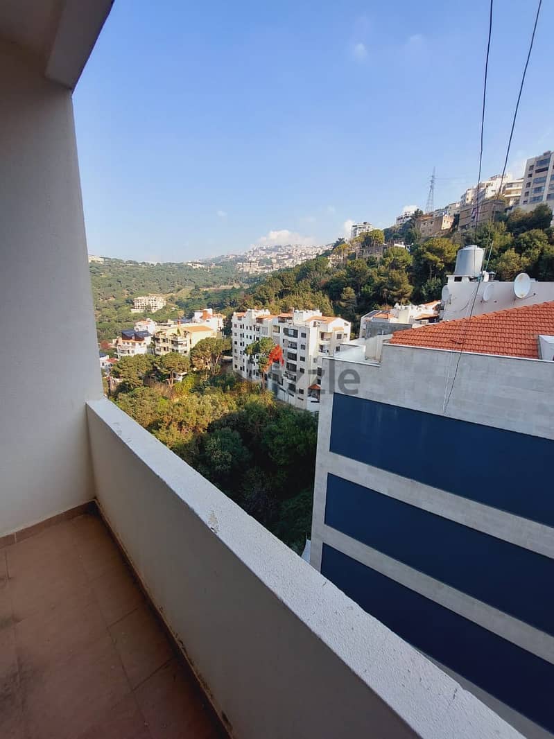 200m2 Duplex with 4 Bedrooms  & a mountain View for sale in Mansourieh 10