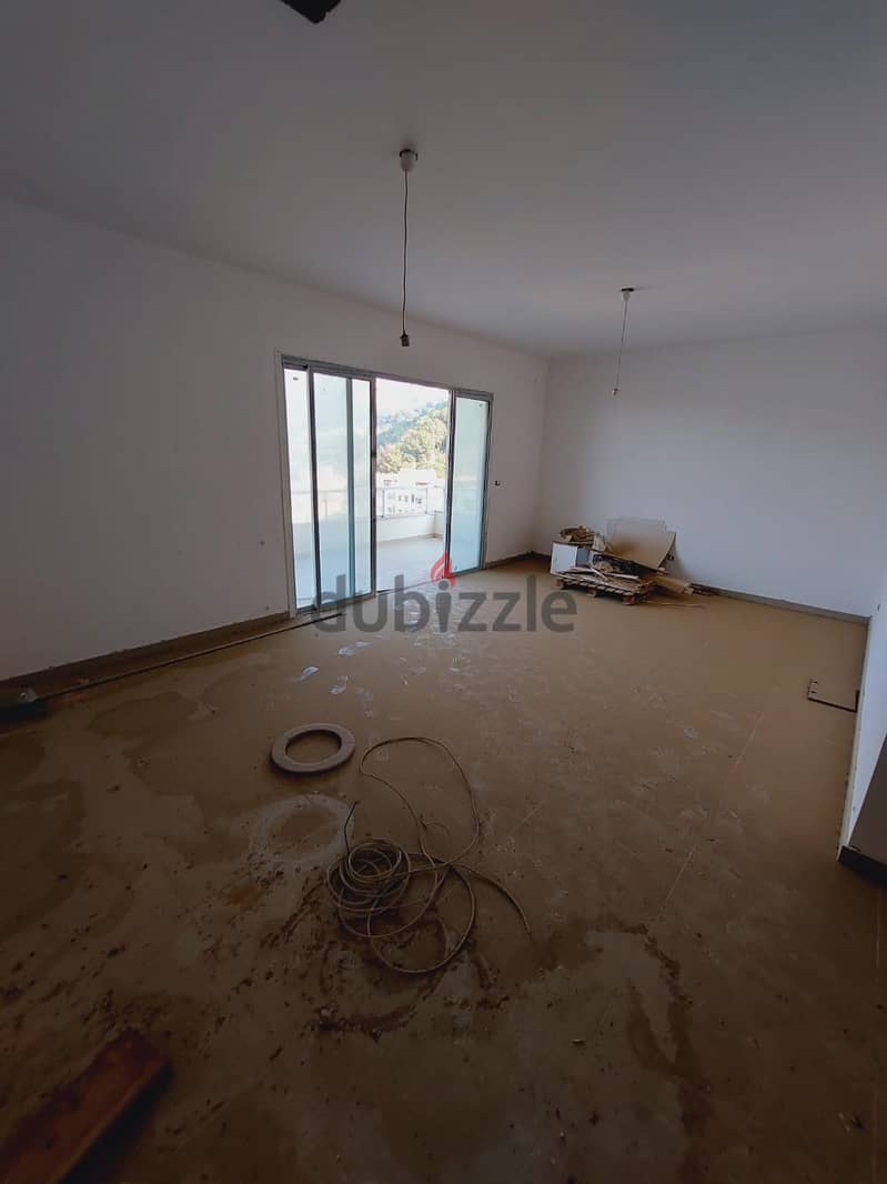 200m2 Duplex with 4 Bedrooms  & a mountain View for sale in Mansourieh 15