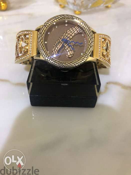 للبيع ساعة BVLGARI 1