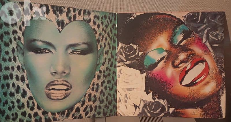 Grace Jones - Portfolio - VinyLP 1