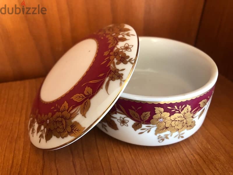 Gold ct. VTG. Japanese hand-paint Lux Porcelain 0