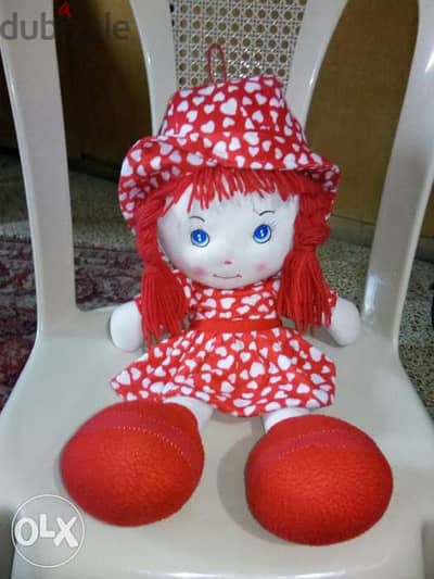 RED SINGING IN ARABIC PLUSH 50Cm as new LONG doll=16$