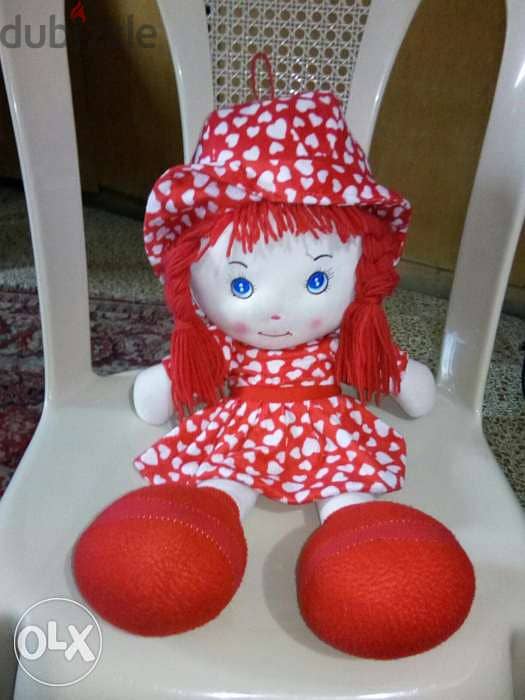 RED SINGING IN ARABIC PLUSH 50Cm as new LONG doll=15$ 3