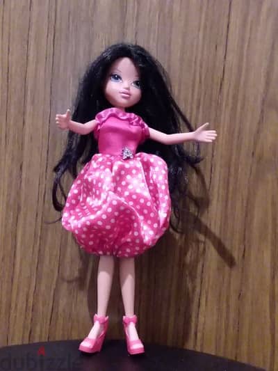 "KAYLEE -MOXIE GIRLZ" as new weared doll from MGA, bendable legs=10$