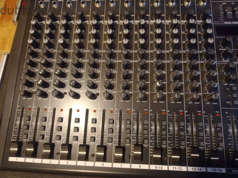 dB Technologies PLM 16-6 FX Mixing Consol 9