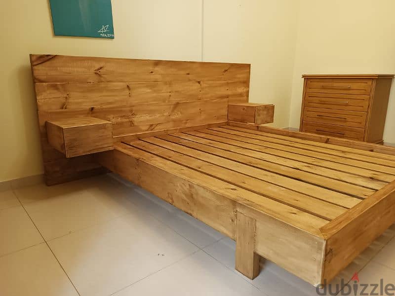massive pine wood bed queen size تخت مجمز خشب صنوبر روسي طبيعي 3