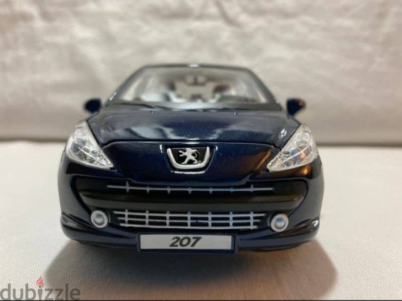 Peugeot 207 diecast car model 1:24. 3