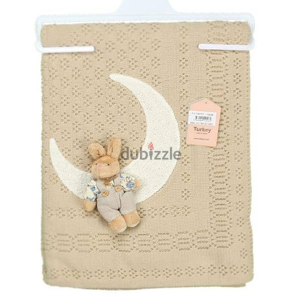 Baby blanket with soft toy 1