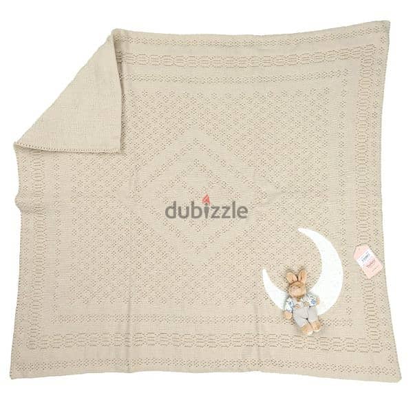 Baby blanket with soft toy 2