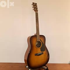 Yamaha F310 acoustic guitar 0