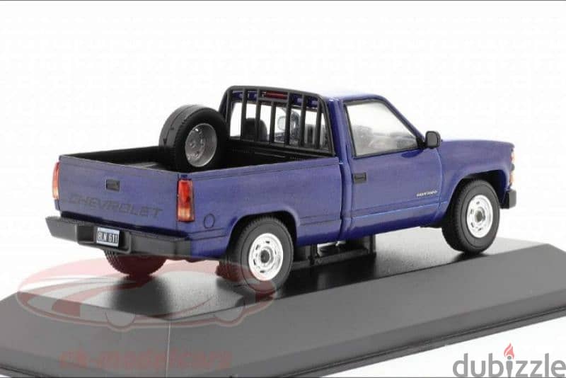 Chevrolet Silverado, (1997) diecast car model 1;43. 3