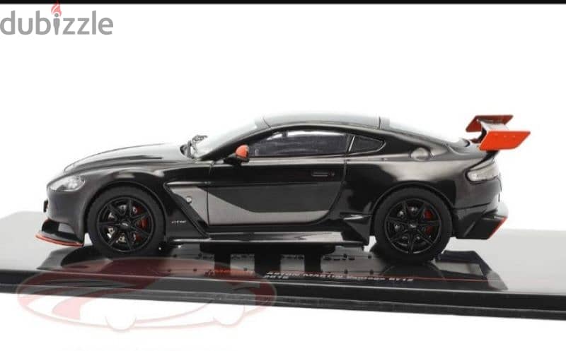 Aston Martin GT 12 (2015) diecast car model 1;43. 2