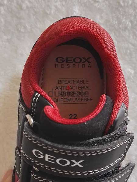 NEW- GEOX shoes size 22 4