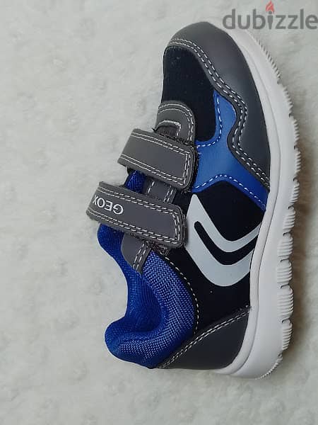 NEW - GEOX shoes size 22 0