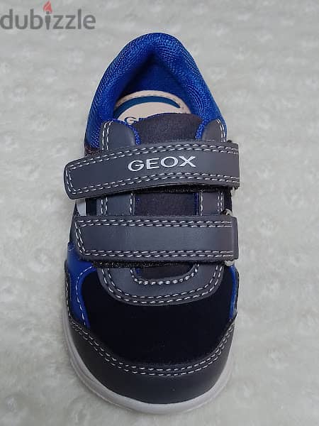 NEW - GEOX shoes size 22 2